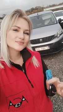 Перевозчик Малый фургон Peugeot  Partner  в JUPILLE-SUR-MEUSE Бельгия